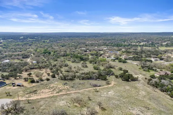 253 Wandering Oak Circle, Burnet, TX 78611