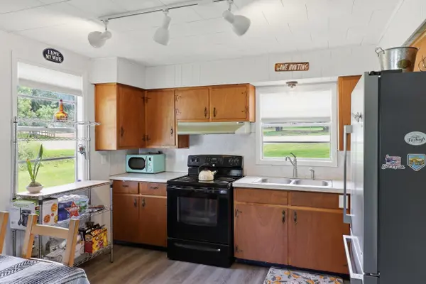 711 Lakewood Dr., Burnet, TX 78611