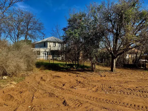 1103,1109,1111 S Ford, Llano, TX 78643