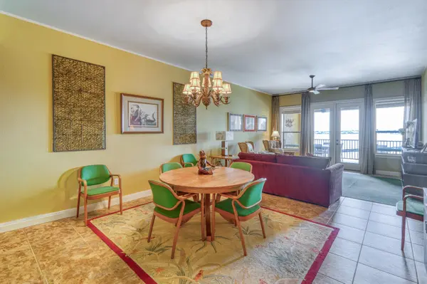 101 West Bank #25, Horseshoe Bay, TX 78657-0000