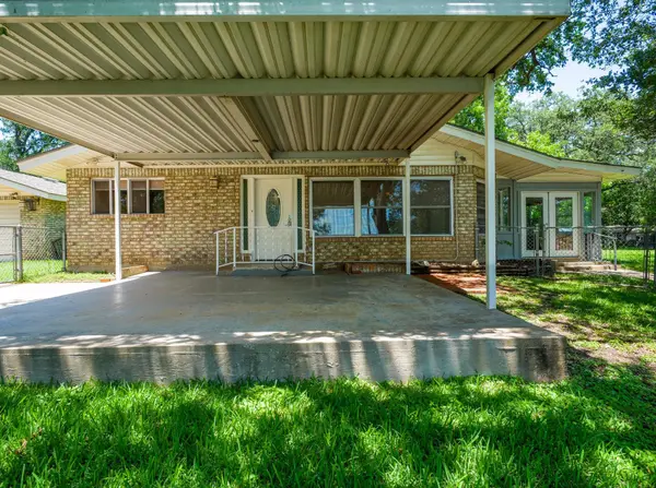 501 Oleander Dr, Marble Falls, TX 78654