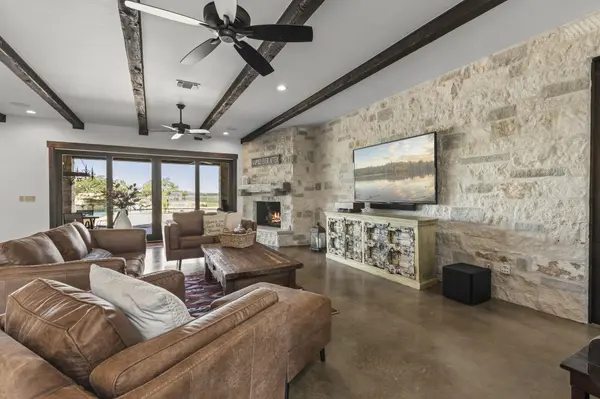 297 Kylie Rae Ct, Round Mountain, TX 78663