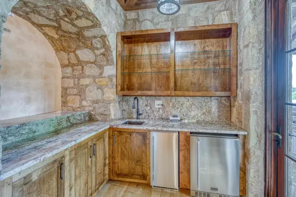 420 La Serena Loop, Horseshoe Bay, TX 78657