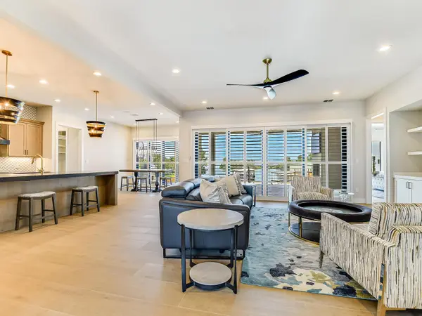 114 Captains Cove, Horseshoe Bay, TX 78657