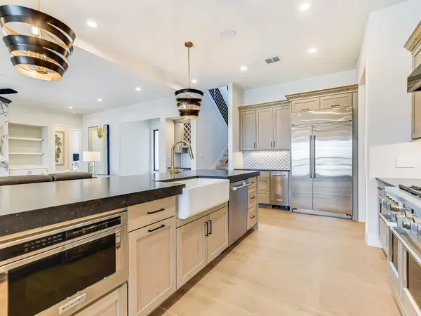 114 Captains Cove, Horseshoe Bay, TX 78657