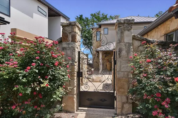 507 Sandy Mountain Dr., Sunrise Beach, TX 78643