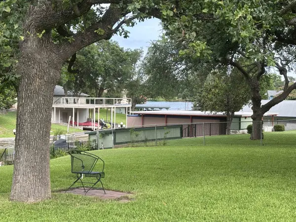 112 E Heron DR, Highland Haven, TX 78654