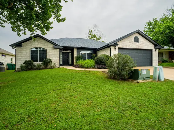 408 Spyglass, Meadowlakes, TX 78654