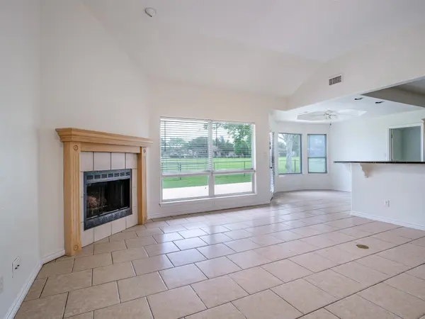408 Spyglass, Meadowlakes, TX 78654