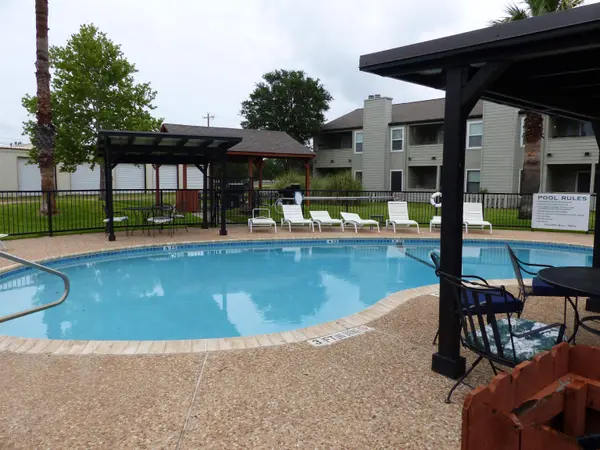 604 Highcrest DR, Granite Shoals, TX 78654