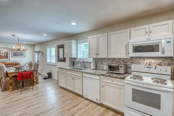 215 McGee Trail, Kingsland, TX 78639