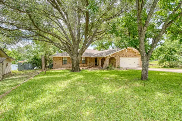 1524 williams lakeshore, Kingsland, TX 78643