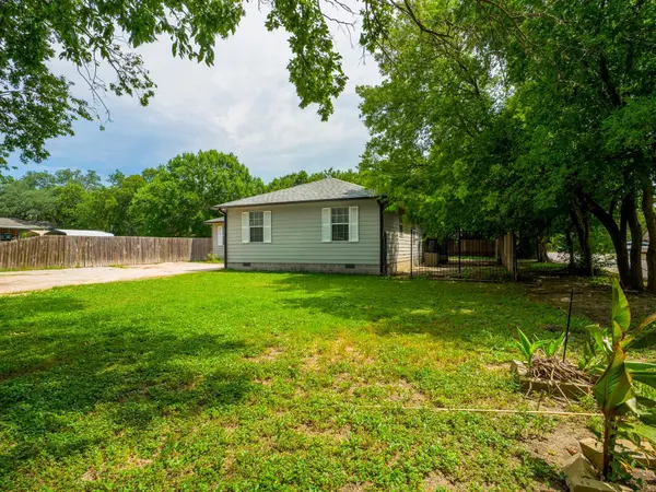 601 E Marble, Burnet, TX 78611
