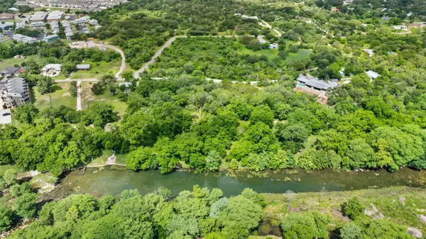 1242 Ervendberg AVE, New Braunfels, TX 78130