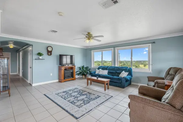 926 Sandy Mountain DR, Sunrise Beach, TX 78643