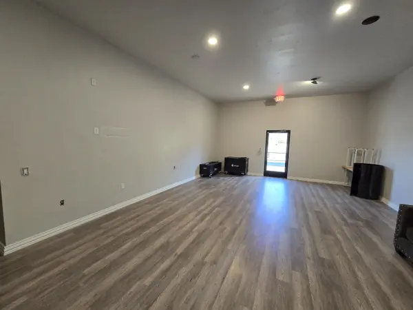 4819 FM 2147, Cottonwood Shores, TX 78657