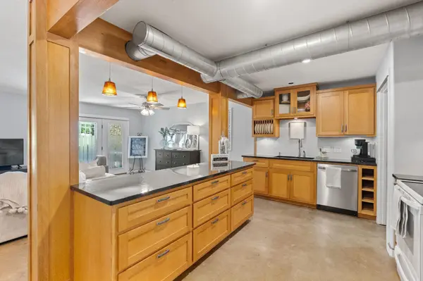 3 Augusta, Meadowlakes, TX 78654