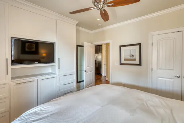 98 Island Drive #41, Horseshoe Bay, TX 78657