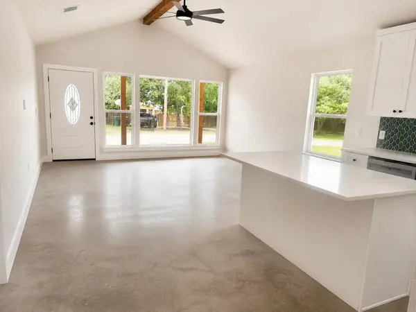151 W Hickory DR, Granite Shoals, TX 78654