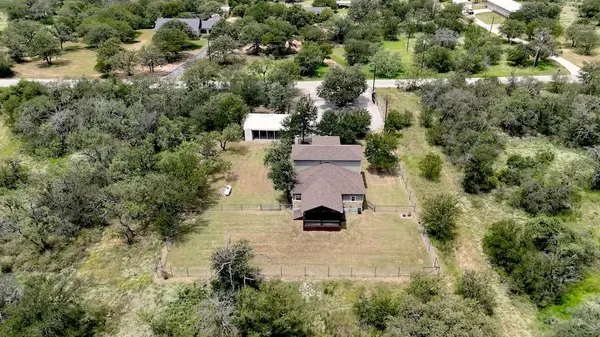 1706 Link DR, Kingsland, TX 78639