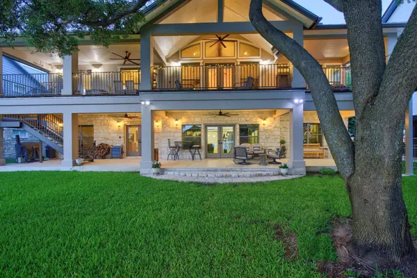 814 Scenic LOOP, Kingsland, TX 78639