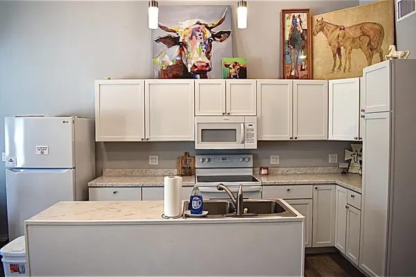 313 Timberidge Dr, Kingsland, TX 78639