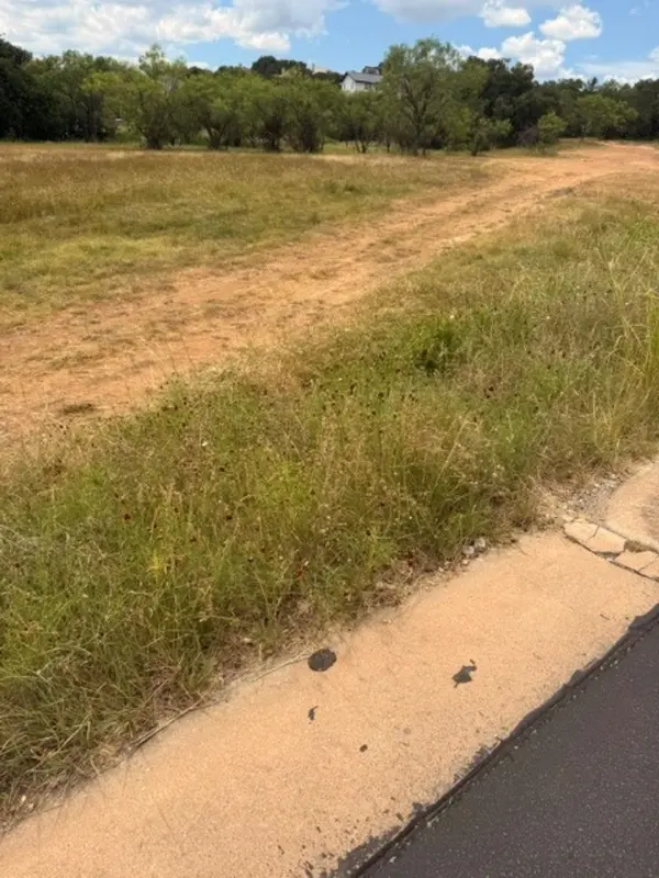 W4022 Bay West BLVD, Horseshoe Bay, TX 78657