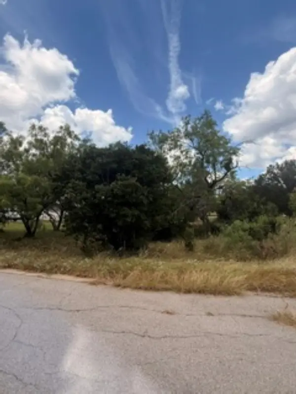 708 Sky LN, Horseshoe Bay, TX 78657