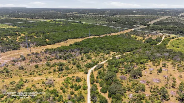 3118 Co Rd, Spicewood, TX 78669-0000