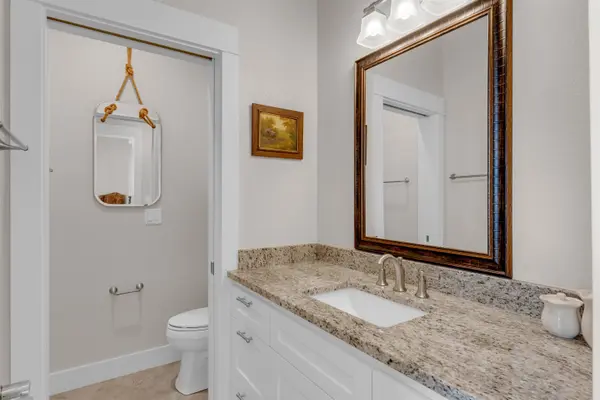 336 Park LN, Sunrise Beach, TX 78643