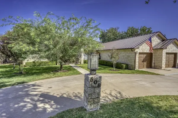 508 S Hi Circle, Horseshoe Bay, TX 78657