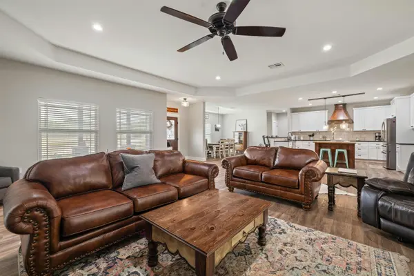 1090 CR 334, Burnet, TX 78611