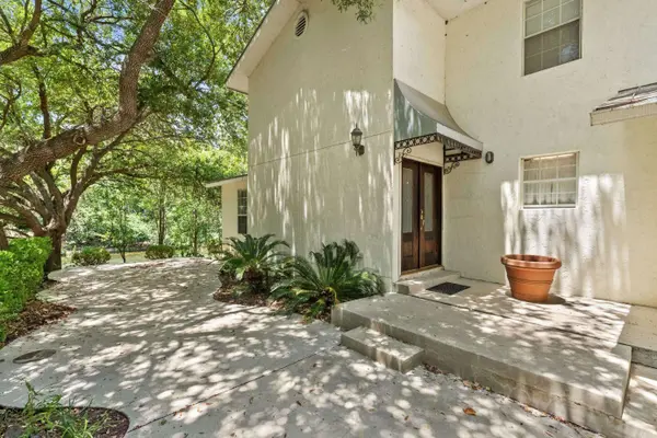101 E Edgewater TER, New Braunfels, TX 78130