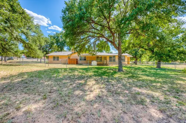 1928 Ridgeview, Kingsland, TX 78639
