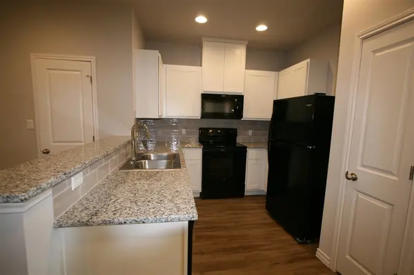 217 Peruna, Marble Falls, TX 78654