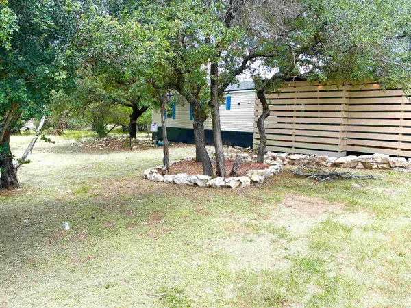 2205 5th ST, Horseshoe Bay, TX 78657