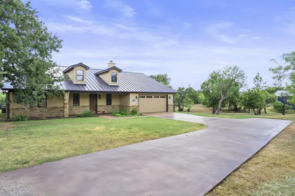 2924 Candace CIR, Horseshoe Bay, TX 78657