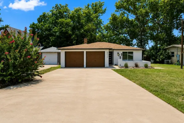 5032 River Oaks Dr, Kingsland, TX 78639