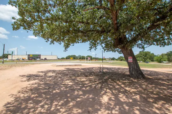 2929 Highway 261, Buchanan Dam, TX 78609