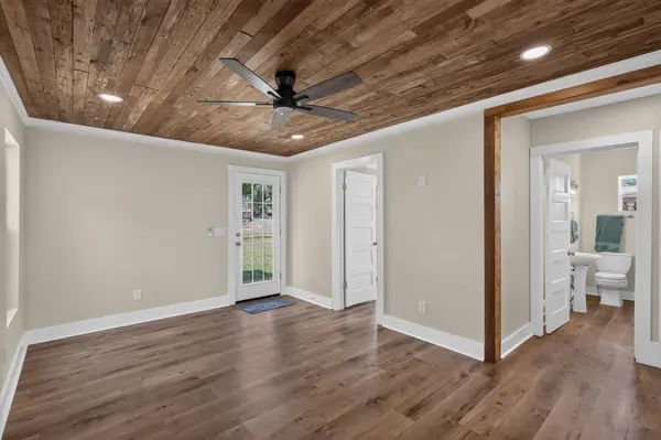 1109 Hickory ST, Llano, TX 78643