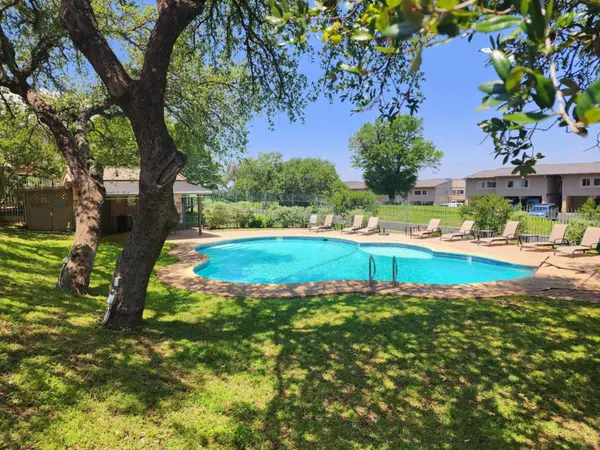 300 Out Yonder Unit 174, Horseshoe Bay, TX 78657