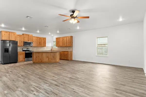 828 Elijah Lane, Lampasas, TX 76550