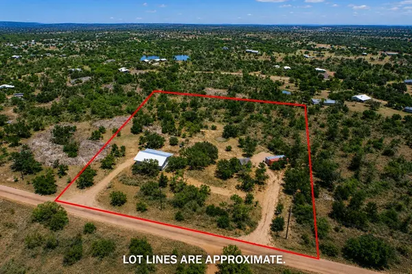 209 River Park DR, Llano, TX 78643