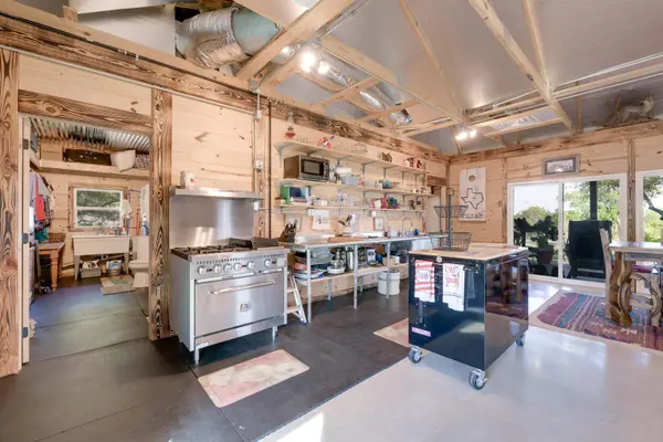 1261 Park Road, Lampasas, TX 76550