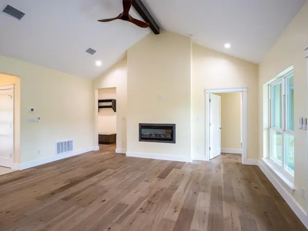 1415 Bluebonnet, Marble Falls, TX 78654