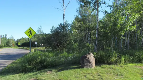 xxxx Maple Grove Rd, Duluth, MN 55811