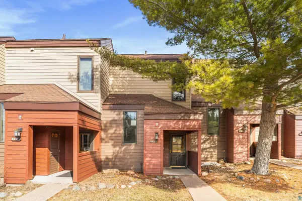 521 Moose Mountain Dr #A, Lutsen, MN 55612