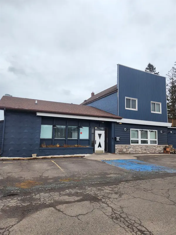 5221 E 4th St, Superior, WI 54880