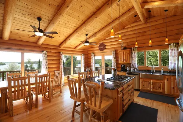 3165 Randa Rd, Cook, MN 55771