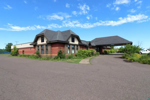415 Ellis Ave, Ashland, WI 54806